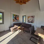 Vrisoules Village 度假居