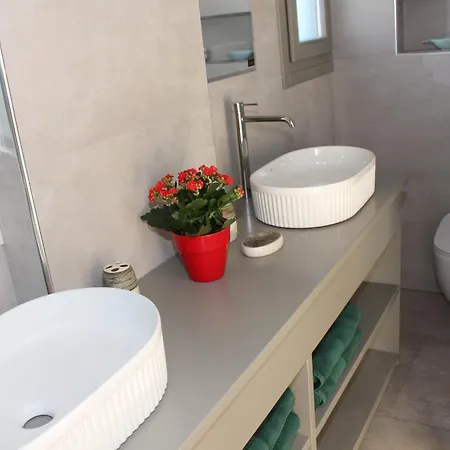 Hébergement de vacances Vrisoules Village