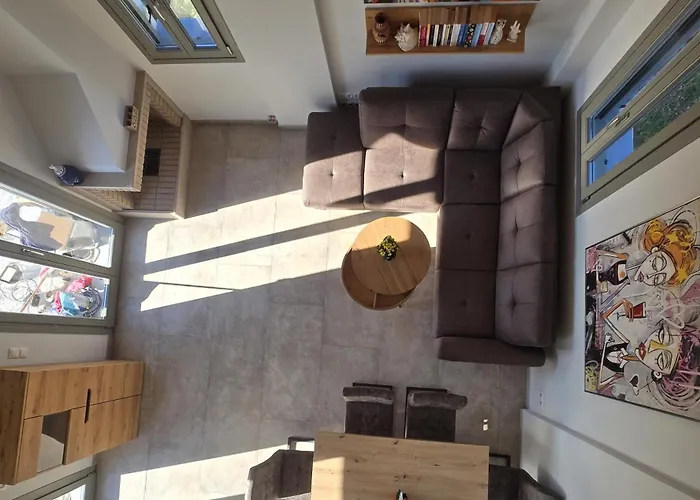 Vrisoules Village בית נופש