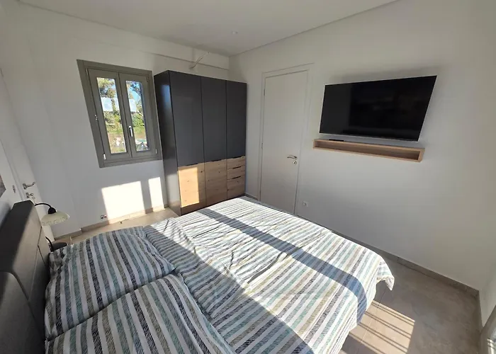 Vrisoules Village 메토니