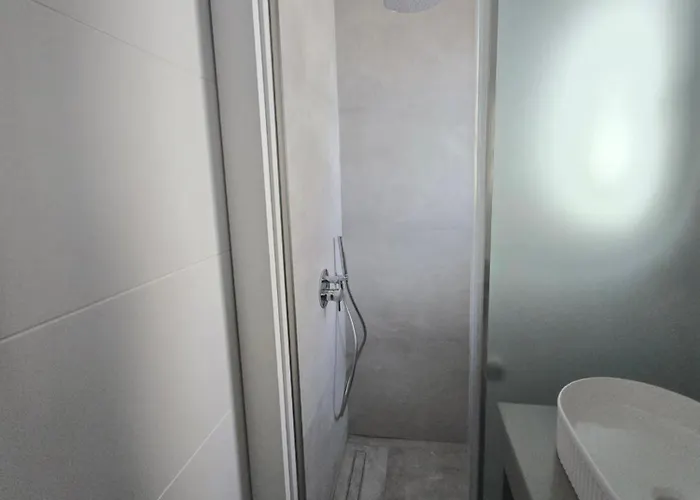 펜션 Vrisoules Village 메토니